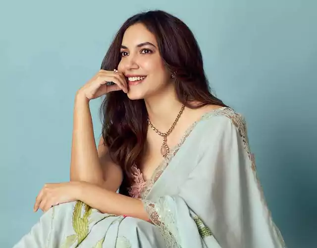 Ritu Varma Radiates Charm in Cream Saree